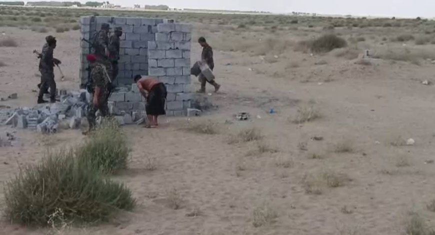 بعد أن أُشيع توقف وحدة حماية الأراضي عن أداء مهامها.. بسط عشوائي يطال أرض المطار المستقبلي في بئر أحمد