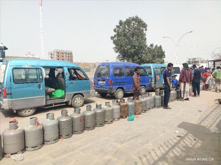 علي المنصب: أزمة الغاز تخنق عدن وتزيد معاناة المواطنين