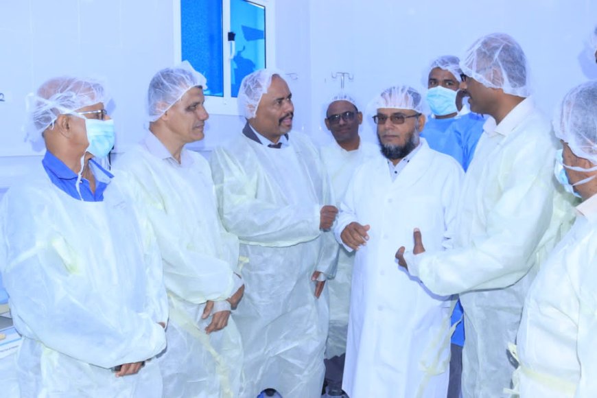 الجمحي والعطيشي يفتتحان قسم حضانة الأطفال بمستشفى غيل باوزير العام