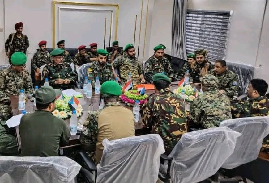 قيادة الحزام الأمني بأبين تؤكد استمرار جهودها في مكافحة الإرهاب وتعزيز الأمن والاستقرار