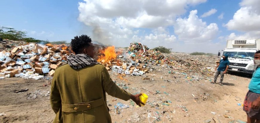 مكتب أشغال خنفر يتلف كمية من منتجات الاجبان وزبادي الهناء المنتهية الصلاحية