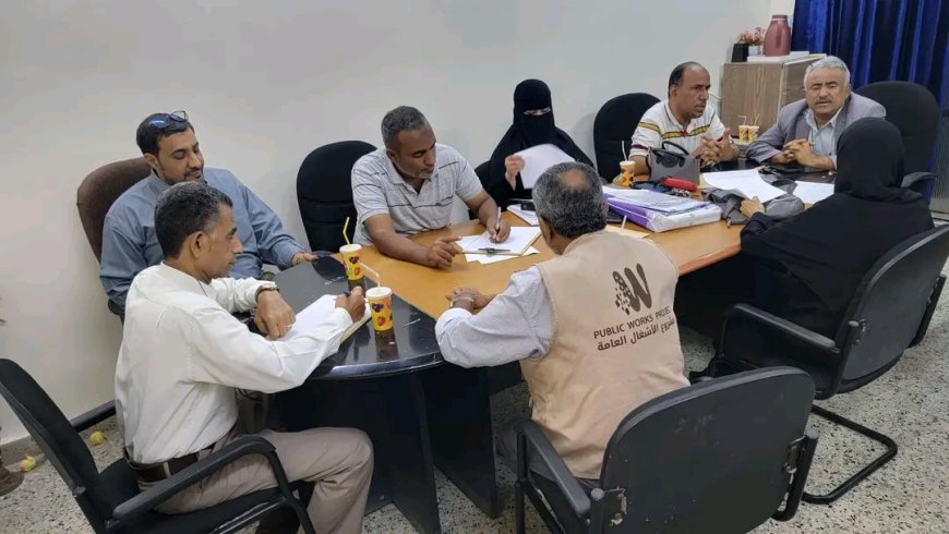 مدير عام التعليم الفني والتدريب المهني بالعاصمة عدن يتفقد سير أعمال الجرد بالمعاهد التقنية والمهنية