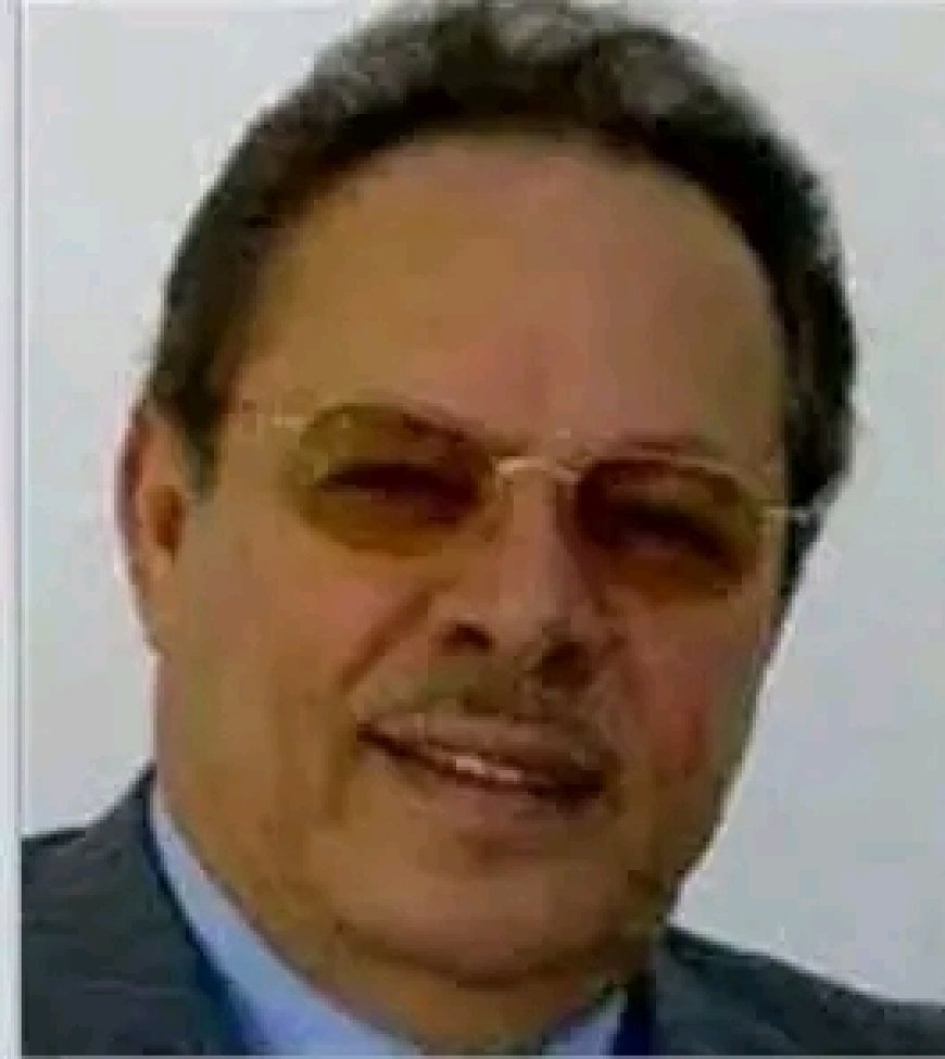 الرئيس علي ناصر محمد يجري اتصال هاتفي بالصحفي صالح المرقشي يعزية فيه بوفاة والده