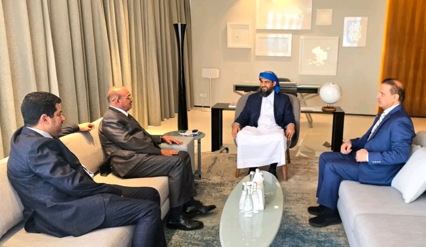 المحرّمي يستقبل محافظ البنك المركزي ويناقش معه مستجدات الأوضاع الاقتصادية واستقرار العملة