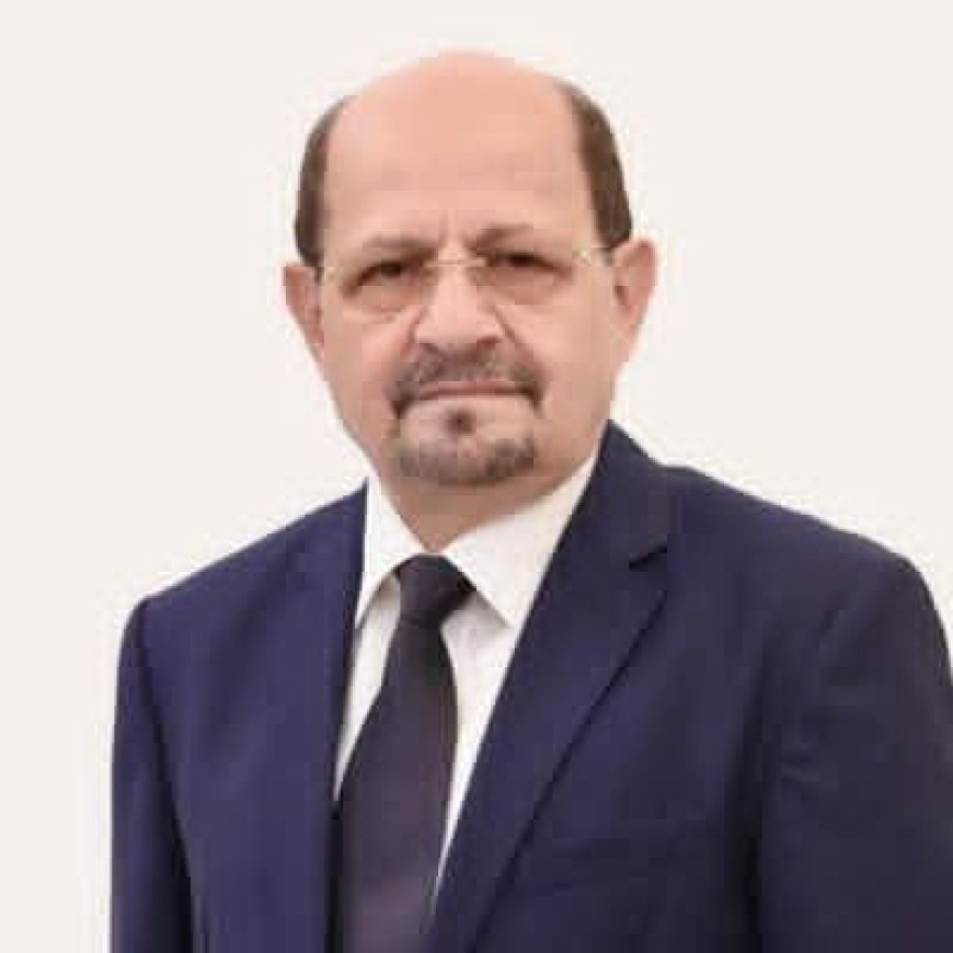 مدير عام الصحة بالعاصمة عدن يهنئ الدكتور شائع الزنداني بمناسبة تعيينه رئيساً لمجلس الوزراء