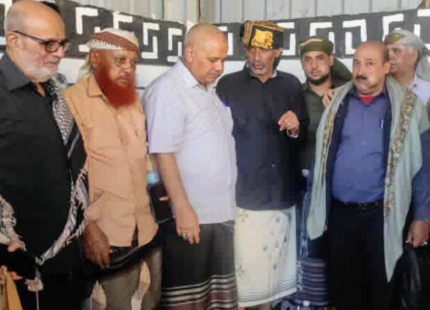 مدير عام الصحة بعدن يهنئ الفريق الركن محمود الصبيحي بمناسبة تعيينه عضواً في المجلس القيادة الرئاسي 