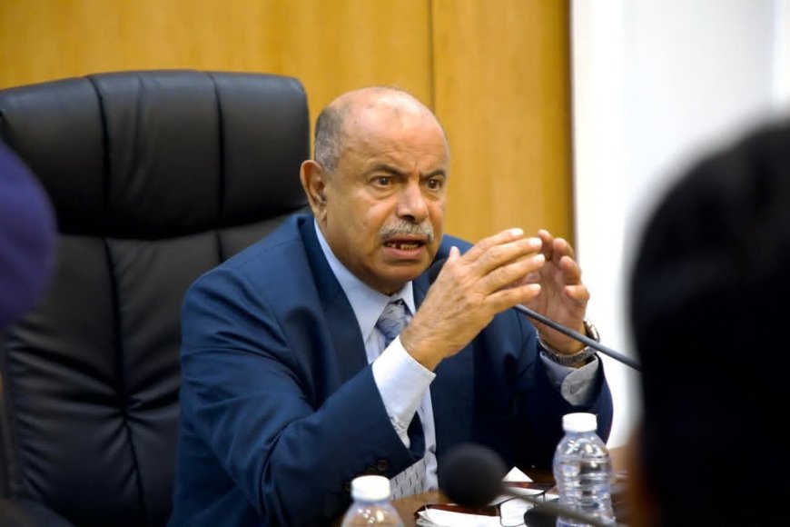 مدير عام مؤسسة المياه بوادي حضرموت يهنئ محافظ حضرموت بمناسبة تعيينه عضواً في مجلس القيادة الرئاسي