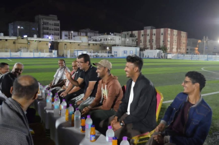 رئيس إتحاد الإعلام الرياضي بساحل حضرموت يشارك في لقاء المجلس الوطني مع قيادة نادي تضامن حضرموت 