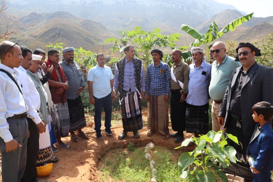 وفد وزاري برئاسة وكيل وزارة الزراعة يزور مديرية قلنسية ويطلع على احتياجات القطاع الزراعي والبيطري