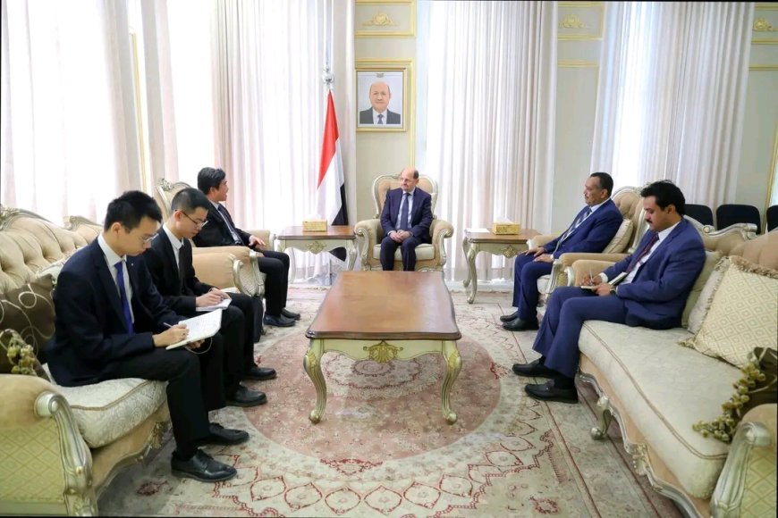 رئيس الوزراء يستقبل القائم بأعمال السفارة الصينية