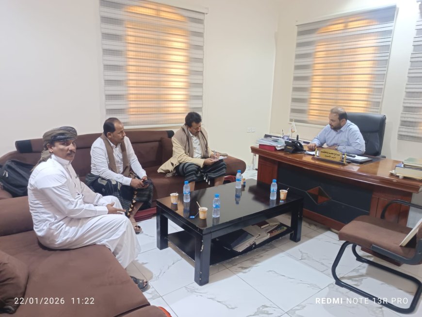 تأهيل سوق مدينة رضوم وثكنات سكنية لمنطقة جلعة أهم نتائج لقاء مدير عام رضوم مع مؤسسة ائتلاف الخير