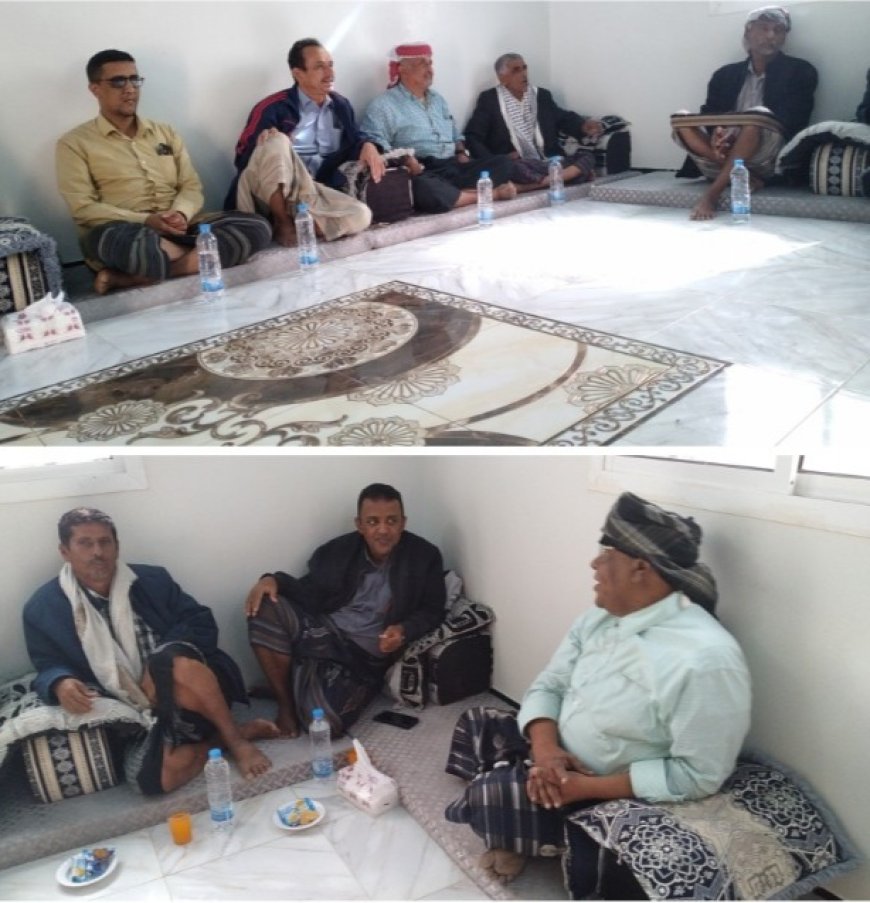 مدير عام حبان يطمئن على الحالة الصحية للأستاذ ناصر سالمين بمنزله في الروضة بعد عودته من رحلة علاجية ناجحة 