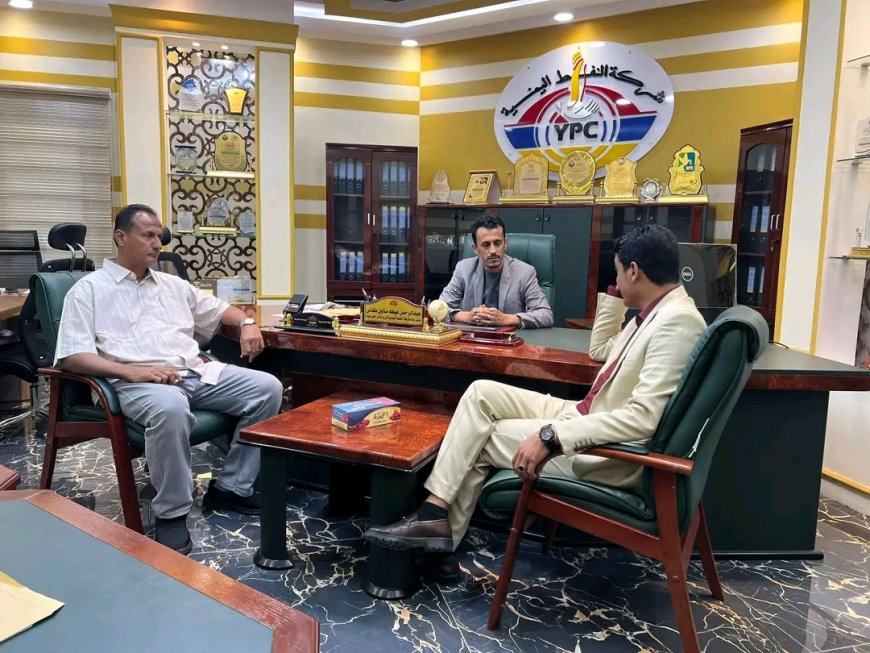 بتوجيهات عضو مجلس القيادة الخنبشي.. الوكيل الجيلاني ينفذ نزولًا ميدانيًا لتفقد الانضباط الوظيفي بعدد من المكاتب الخدمية بساحل حضرموت