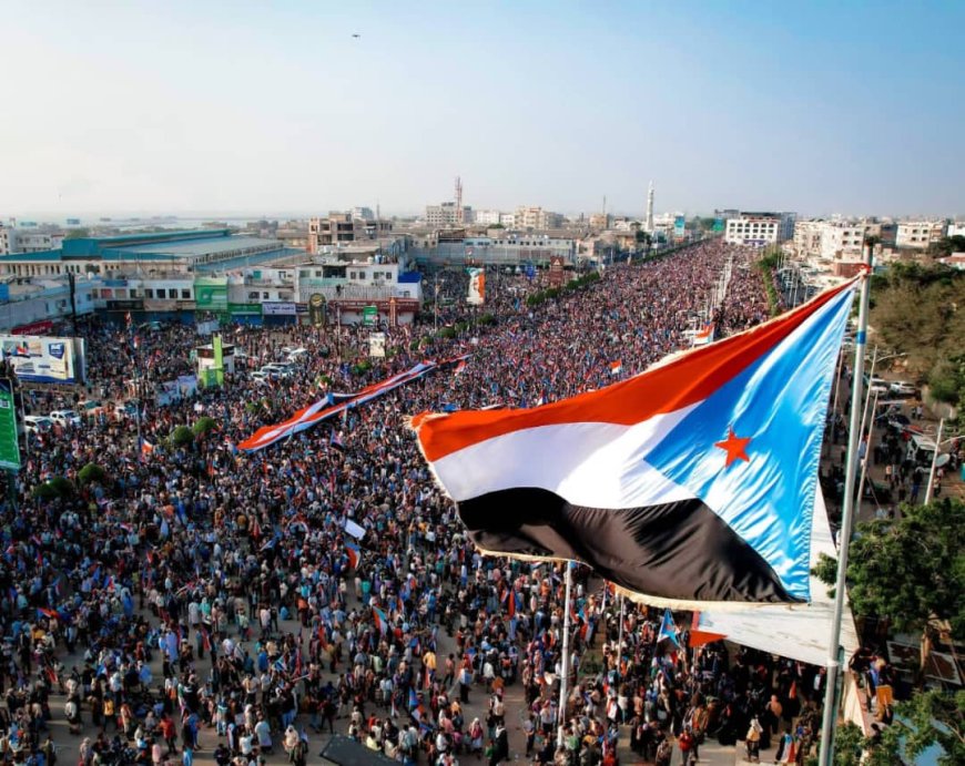 بين تحريف العدسة وصوت الميدان: قراءة في تغطية مليونية "الثبات والتصعيد الشعبي"