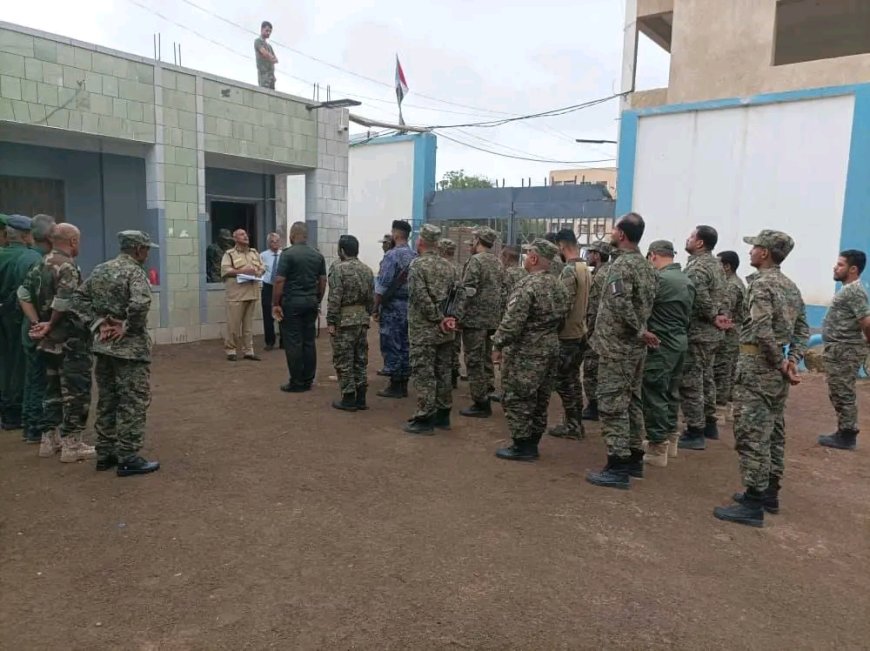 بتوجيهات مدير عام شرطة العاصمة عدن.. قيادتا الرقابة والتفتيش والتوجيه المعنوي تنفذان نزولاً ميدانياً إلى قسم شرطة الدرين