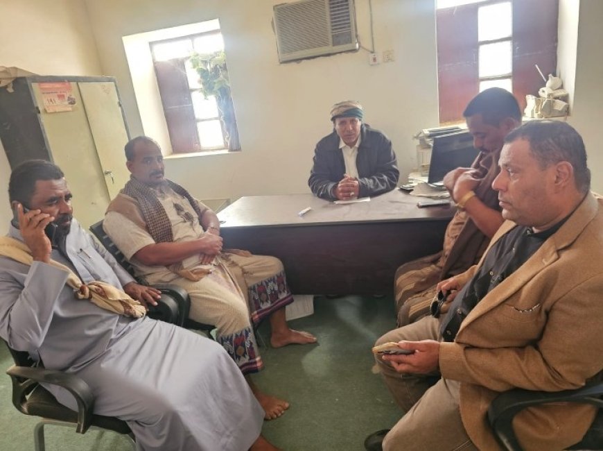 المدير العام السماحي يستقبل بن عبد مشرف طوارئ الكهرباء والخدمات بمديرية السوم لفرع المؤسسة بتريم