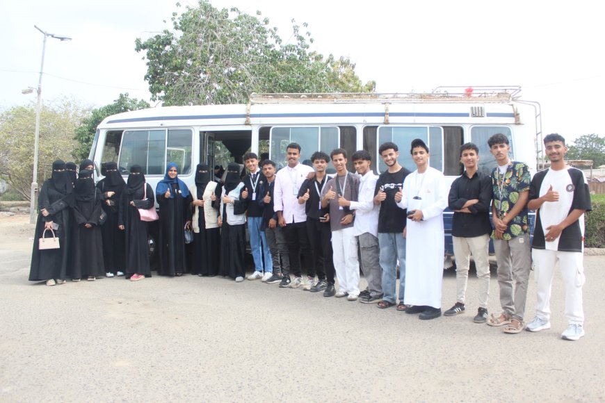 طلاب كلية العلوم الإدارية والإنسانية بالجامعة الألمانية الدولية ينفذون نزول إنساني إلى دار رعاية العجزة والمسنين بعدن