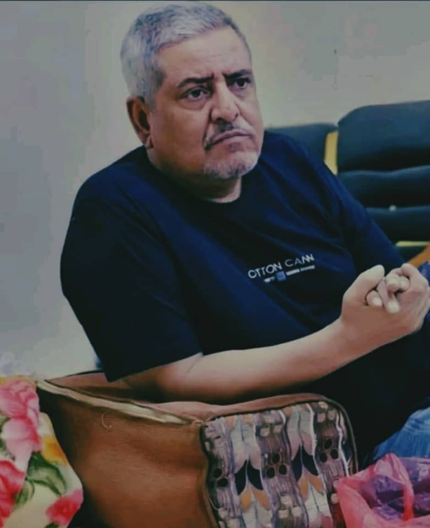 ضباط وأفراد إدارة أمن أبين يعزون العميد أبو مشعل في وفاة شقيقه