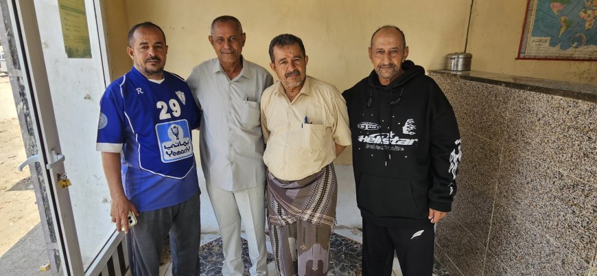 مدير عام مديرية لودر يزور بعثة شباب الجيل ويطمئن على صحتهم عقب وصولهم إلى المدينة