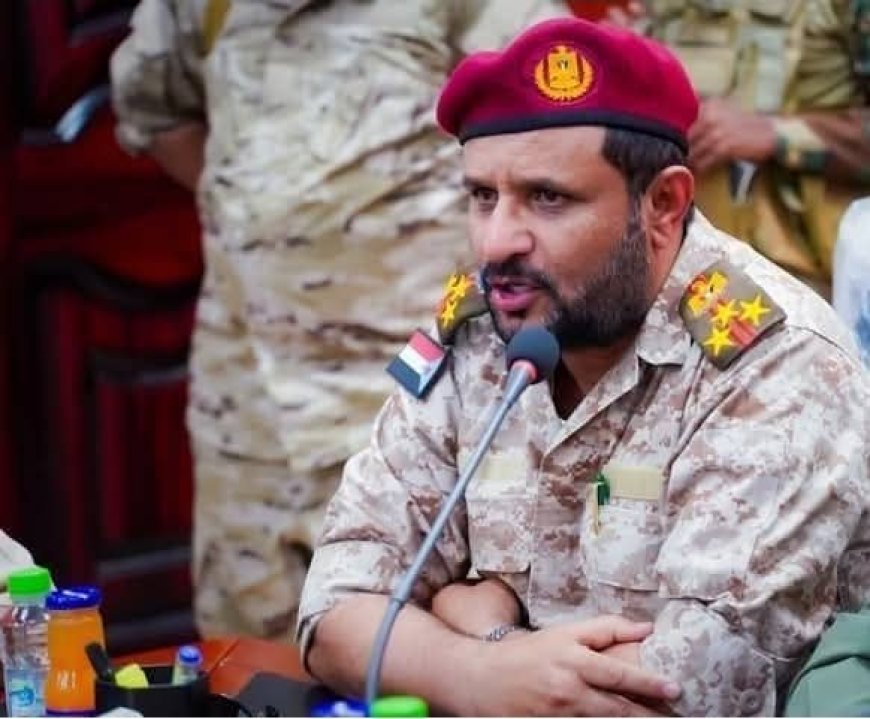 العميد نبيبل المشوشي يُعزي مدير عام شرطة أبين في وفاة شقيقه