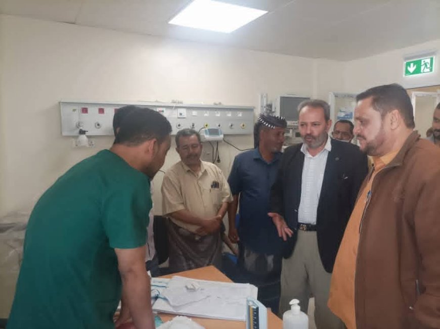 مدير عام صحة أبين يتفقد سير الخدمات الصحية في لودر ويزور مركزي الحضن وأماجل