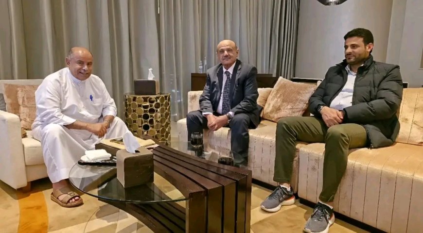 الخنبشي يلتقي محافظ البنك المركزي وقيادة كاك بنك لبحث تعزيز المصارف وضبط السوق