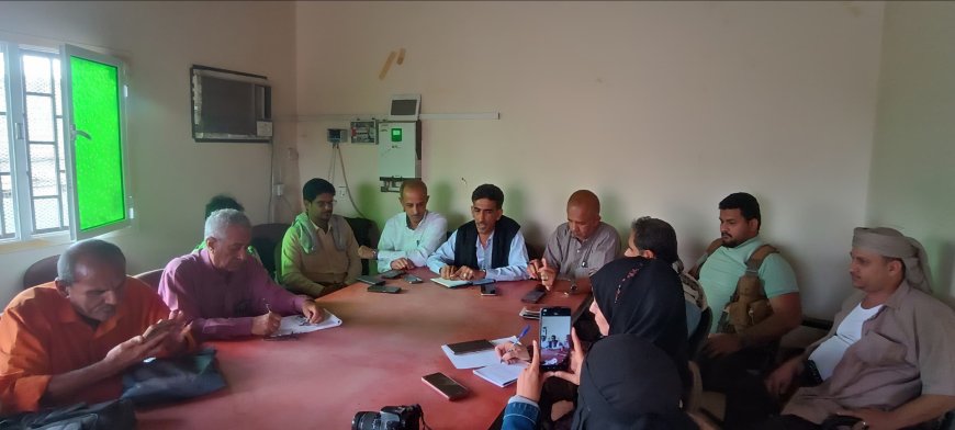 مدير عام الحوطة يلتقي إعلاميي المديرية ويؤكد دور الإعلام في تعزيز الاستقرار ودعم التنمية