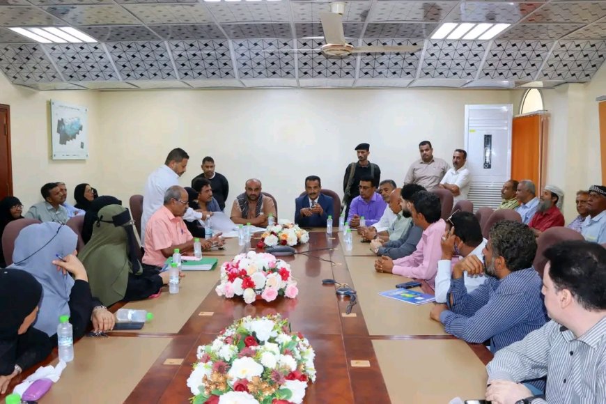 وزارة النفط والمعادن وهيئة استكشاف وانتاج النفط تدشّن توزيع إسقاطات الأراضي لموظفيها