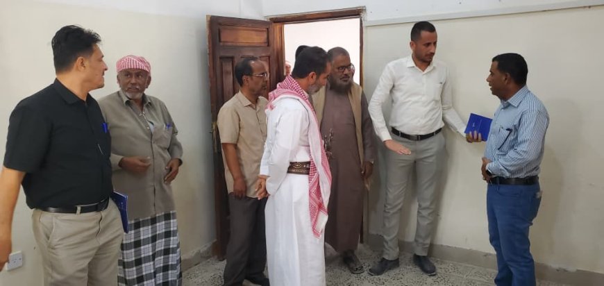 مدير عام المؤسسة العامة للإتصالات العامة بالوادي والصحراء يتفقد فرع مؤسسة الإتصالات بالمديرية