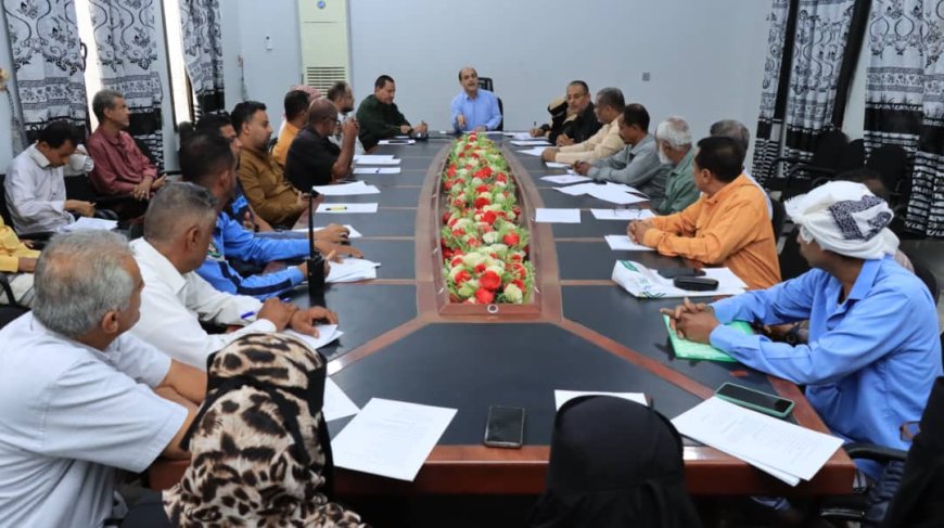 عدن: مدير عام دارسعد يترأس الإجتماع الدوري الاول للمكتب التنفيذي للعام الجديد 2026م