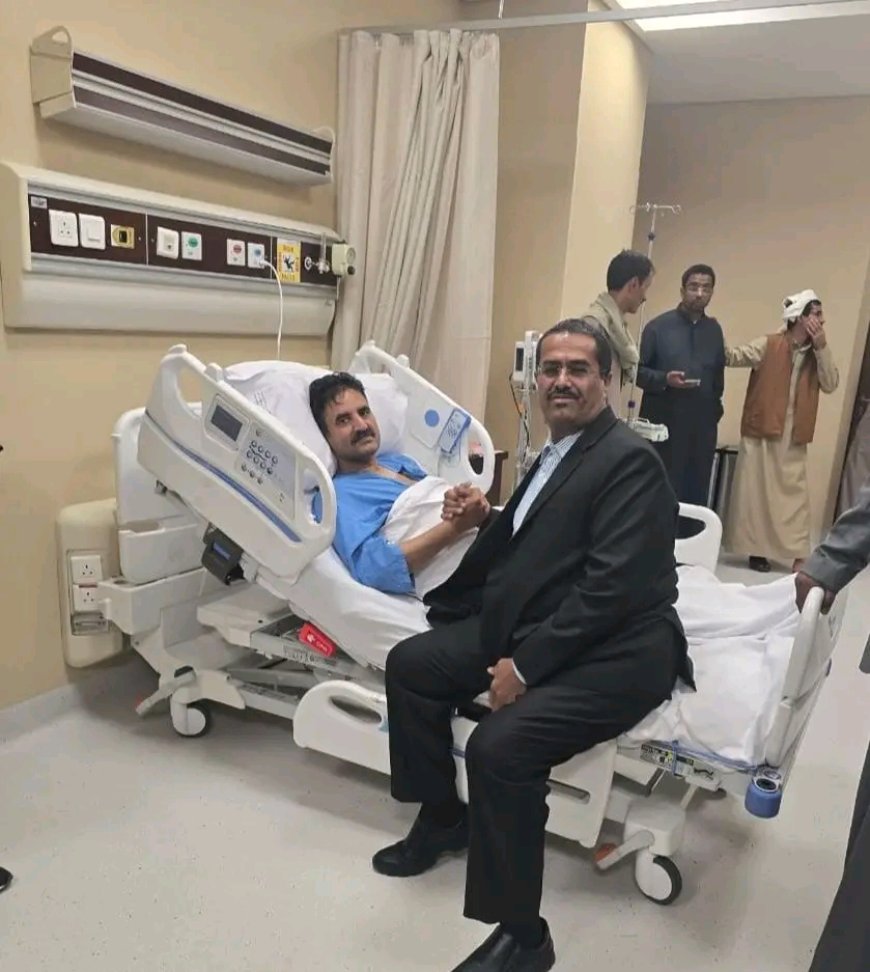 القائد العام لقوات دفاع شبوة يزور العميد الجبواني في الرياض ويطمئن على صحته