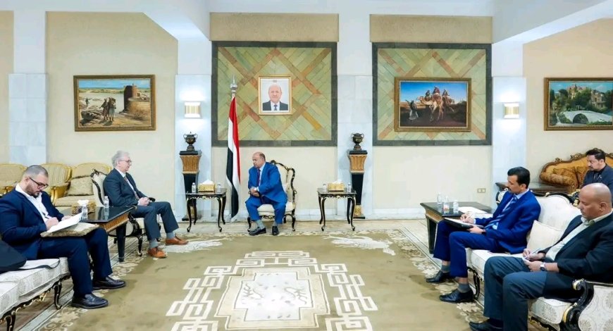 عضو مجلس القيادة الرئاسي محافظ حضرموت يبحث في الرياض مع السفير الألماني تعزيز العلاقات الثنائية والتعاون التنموي