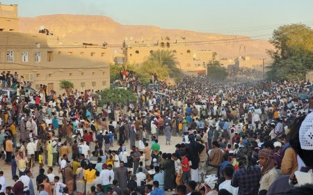 مدينة تريم تشهد سباق الهجن السنوي