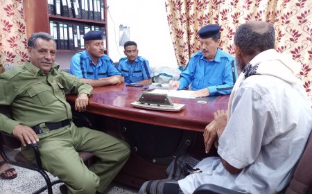 مدير شرطة السير بلحج يناقش مع نقابة النقل تنظيم حركة السير في مفرق الوهط - صبر