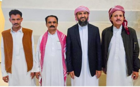 وفد حلف مناطق الواحدي يلتقي عضو قيادة المجلس الرئاسي اللواء عبد الرحمن أبو زرعة المحرمي لتحديد لقاء موسع برئاسة الحلف