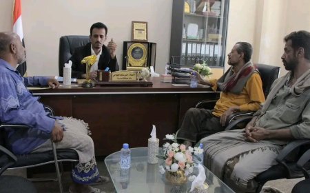 الوكيل الجيلاني يبحث مع نقابة المعلمين قضايا العملية التعليمية ويؤكد اهتمام السلطة المحلية بأوضاع المعلمين