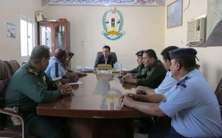 الوكيل الجيلاني يترأس اجتماعًا أمنيًا لوضع الخطة الرمضانية وتنفيذ حملة لضبط المركبات غير المرقمة