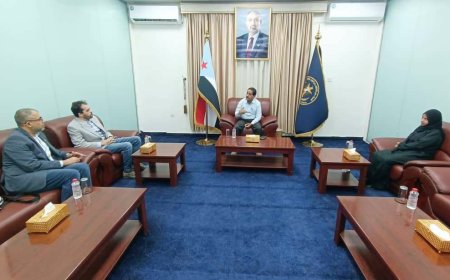 الأمانة العامة تبحث مع الصليب الأحمر سبل التعاون في المجالات الإنسانية وحقوق الإنسان