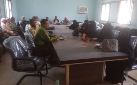 مكتب التربية والتعليم بخنفر يعقد اجتماعاً موسعاً لمدراء مدارس المديرية