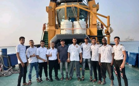 من واقع تطبيق طلاب المعهد التقني البحري تدريباتهم الميدانية على متن القطع البحرية بالعاصمة عدن