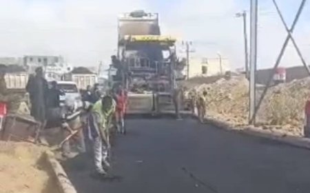 تدشين مشروع إصلاح وسفلتة شوارع مديرية لودر