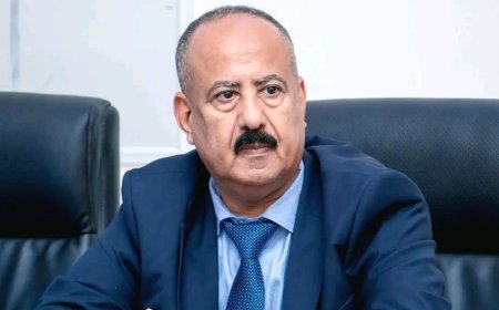 وزير النقل يثمن ثقة القيادة السياسية بتعيينه وزيرًا للنقل