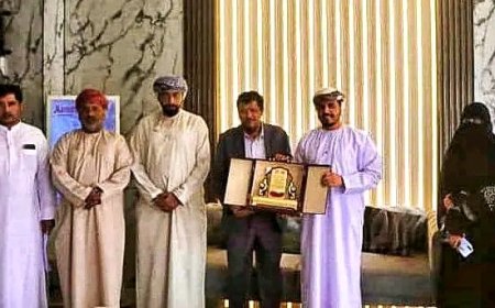 وفاءً لشركاء العطاء.. مؤسسة فينا خير تُكرّم الهيئة العُمانية للأعمال الخيرية بمحافظة المهرة