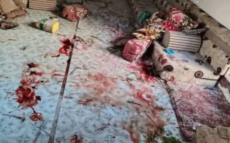 عاجل | تعز: تفاصيل جديدة ننفرد بها عن استهداف مجلس منزل بقنبلة يدوية في جبل حبشي وإصابات خطيرة