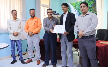 المكلا.. النائب الحامد يكرم المشاركين في الدورة التدريبية النوعية بعنوان "تطوير المحتوى الرقمي للإعلام التربوي"