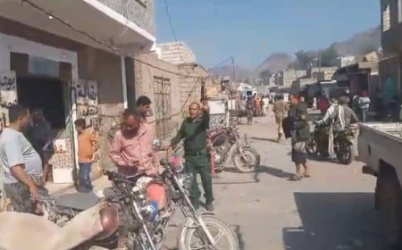 حملة أمنية واسعة لتنظيم حركة السير وسط الشارع العام بعاصمة مسيمير لحج