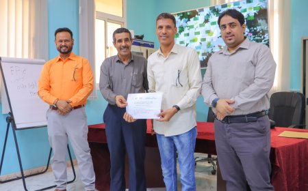 المكلا.. النائب الحامد يكرم المشاركين في الدورة التدريبية النوعية بعنوان تطوير المحتوى الرقمي للإعلام التربوي على مستوى المحافظة والمديريات