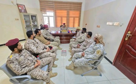 أركان محور الغيضة يترأس اجتماعًا مشتركًا لوحدات هيئة الاستخبارات في المهرة ويشدد على رفع الجاهزية