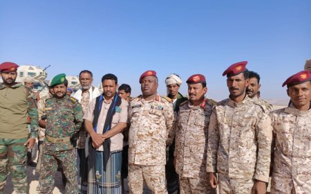 رئيس عمليات القيادة العامة لقوات حماية حضرموت يتفقد جاهزية قوة الدعم اللوجستي بمعسكر “نحب”