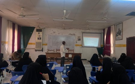 كلية صبر بجامعة لحج تنظم دورة تدريبية حول المسؤولية المجتمعية والعمل التطوعي 